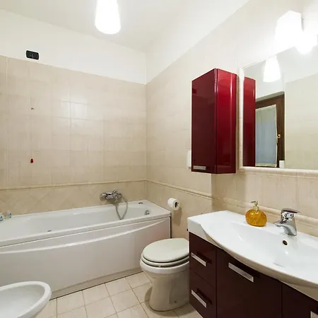 Domus Fiera Di Roma Village דירה פיומיצ'ינו