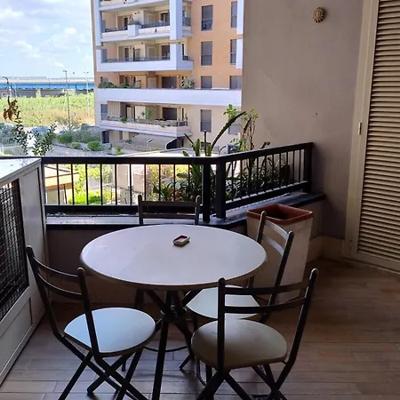 Domus Fiera Di Roma Village דירה