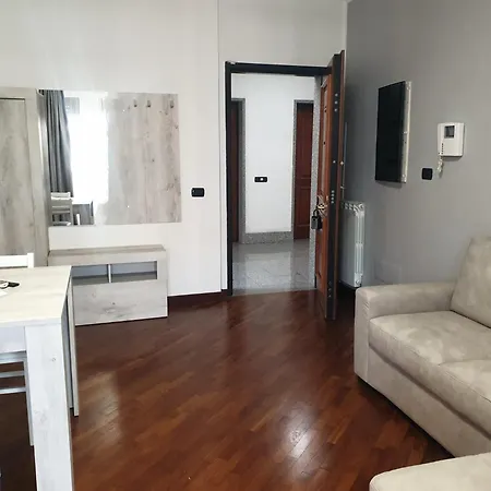 Domus Fiera Di Roma Village דירה פיומיצ'ינו
