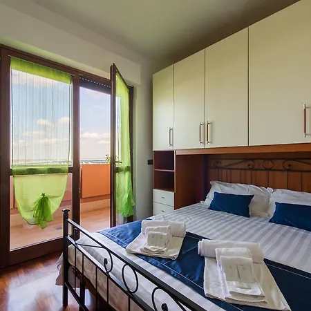 דירה Domus Fiera Di Roma Village פיומיצ'ינו