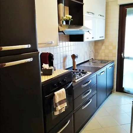 Domus Fiera Di Roma Village דירה פיומיצ'ינו
