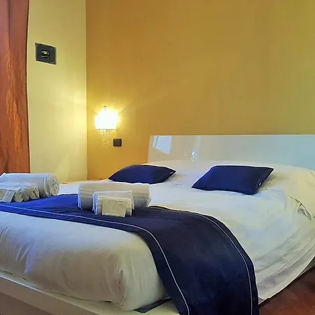 Domus Fiera Di Roma Village דירה פיומיצ'ינו