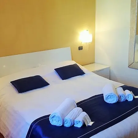 Domus Fiera Di Roma Village * פיומיצ'ינו