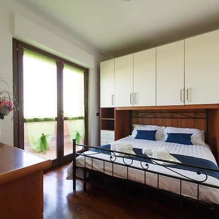 Domus Fiera Di Roma Village דירה *